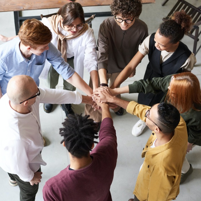 L’entreprise hybride: la gestion de communauté comme moteur culturel L’entreprise hybride: la gestion de communauté comme moteur culturel